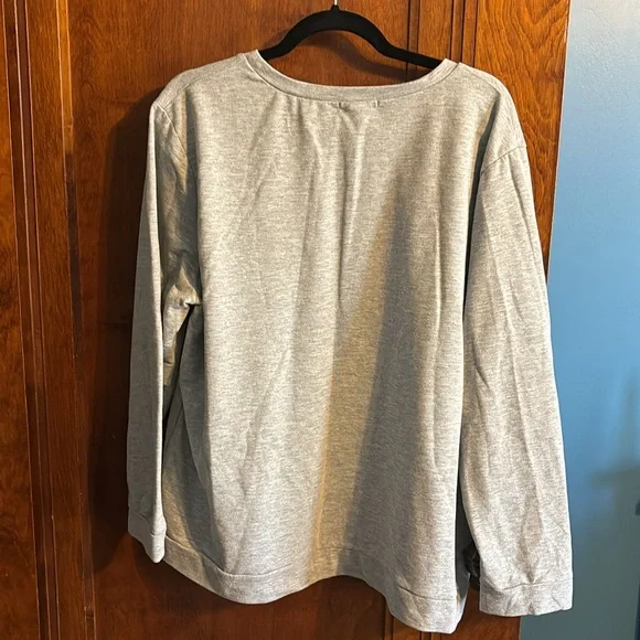 Isela Gray Sequin 'All The Jingle Ladies' Lighweight Sweatshirt EUC - Picture 5 of 6